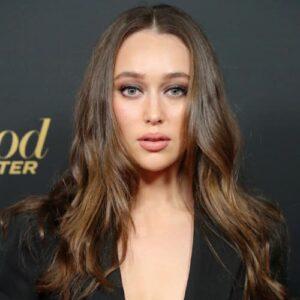 Alycia Debnam-Carey Bio, Saint X, Height, Age, Family, Spouse, Net Worth