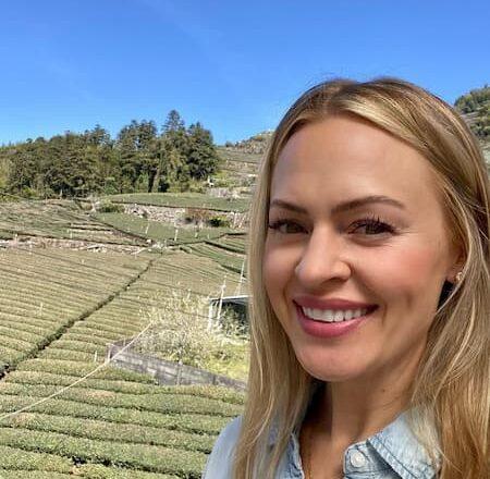 Erica Olsen Bio, KCAL CBS Los Angeles, Height, Age, Relatives, Spouse, Salary, and Net Worth