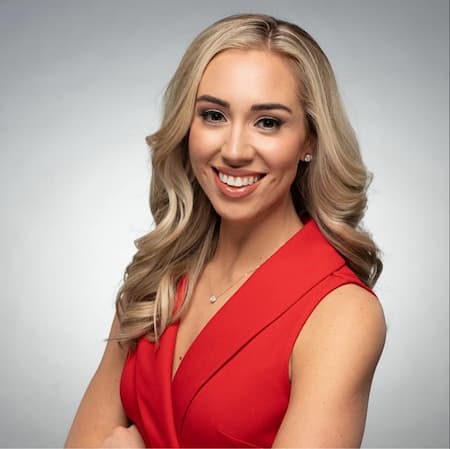 Photo of Stephanie Wade